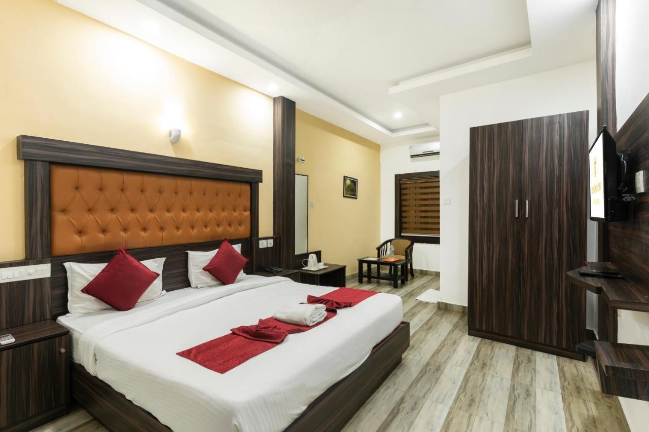 Hotel Kochi Crown מראה חיצוני תמונה