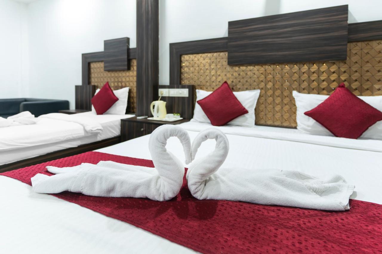 Hotel Kochi Crown מראה חיצוני תמונה