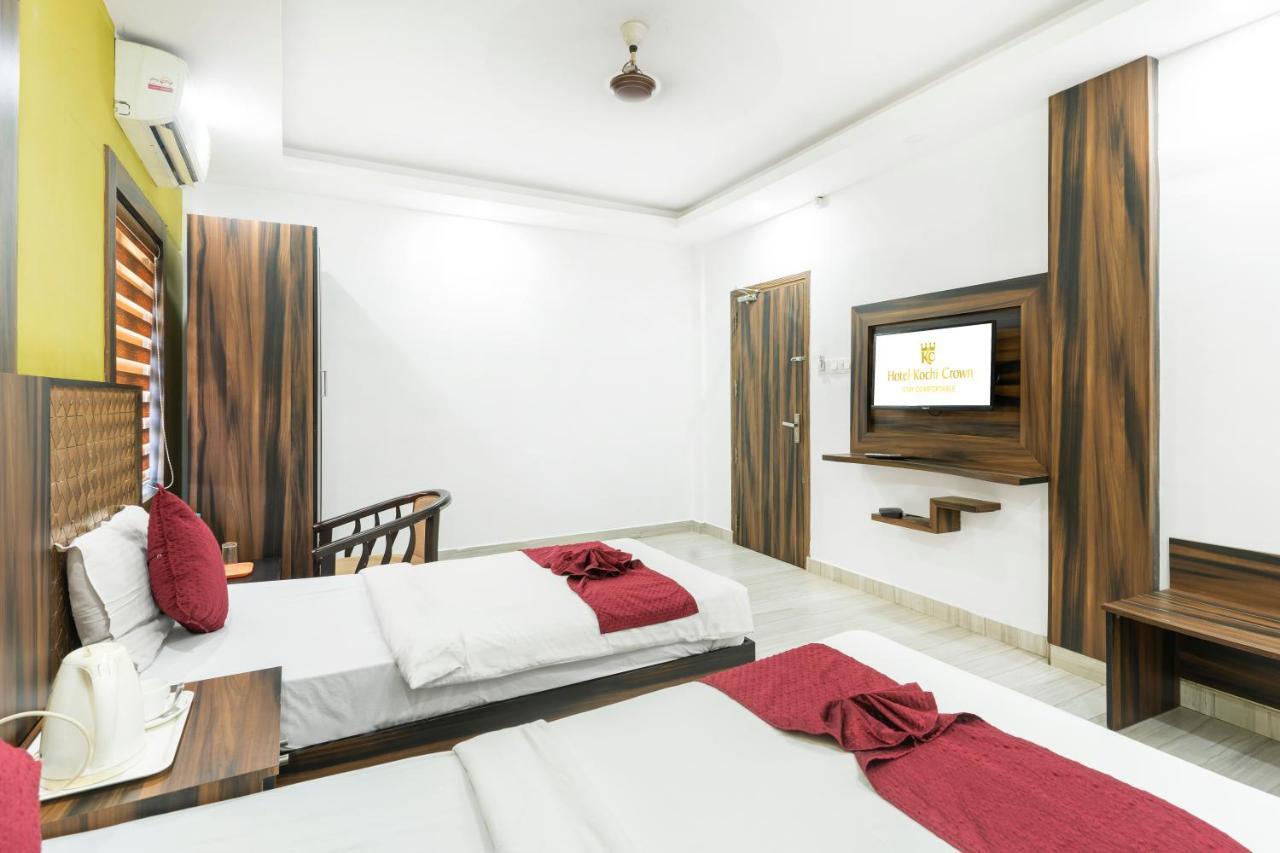 Hotel Kochi Crown מראה חיצוני תמונה