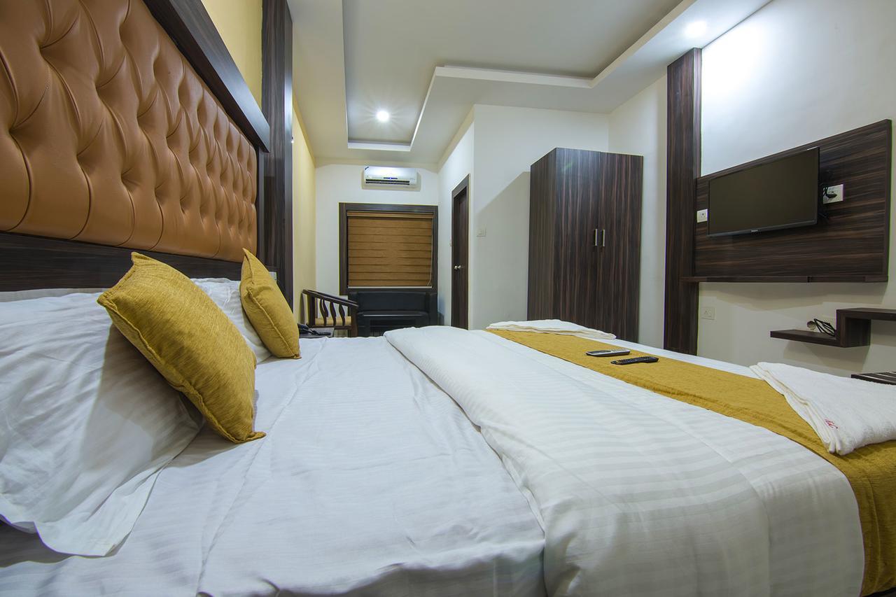 Hotel Kochi Crown מראה חיצוני תמונה