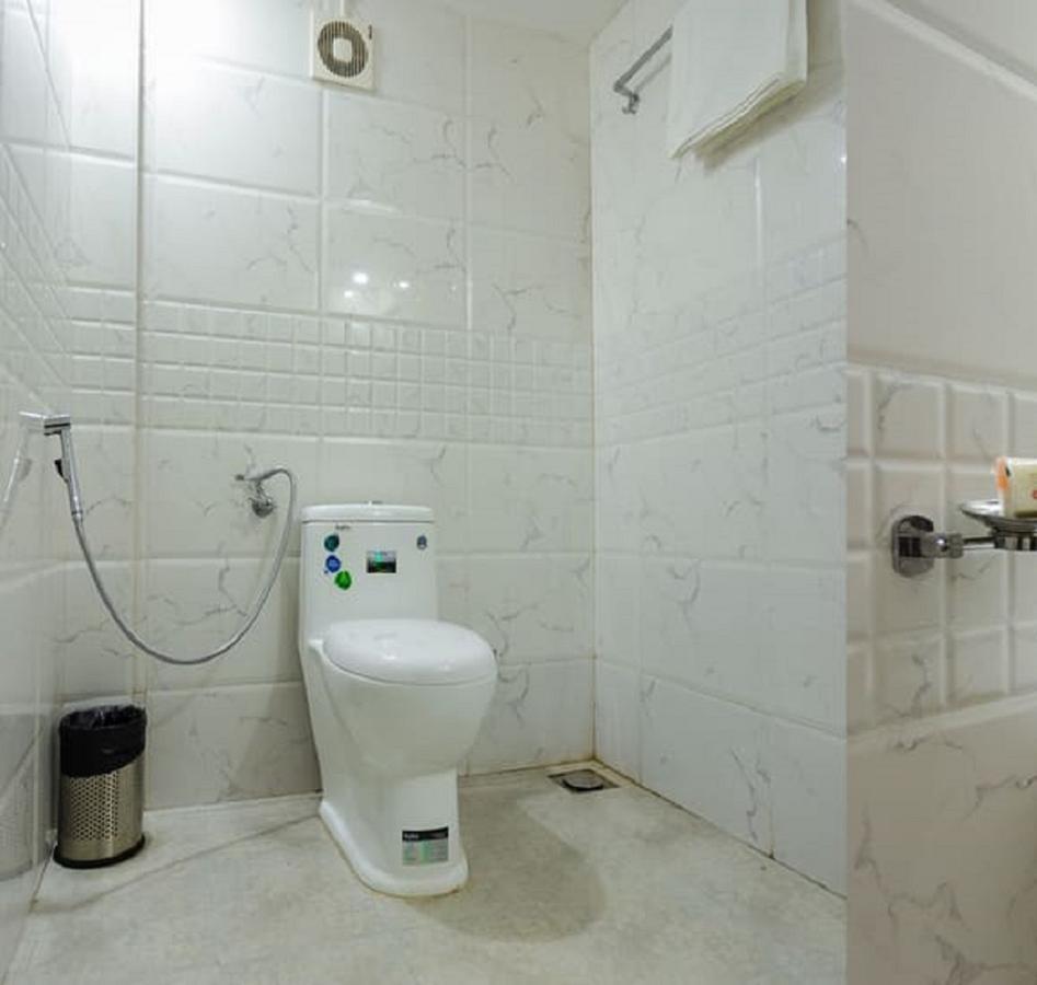 Hotel Kochi Crown מראה חיצוני תמונה