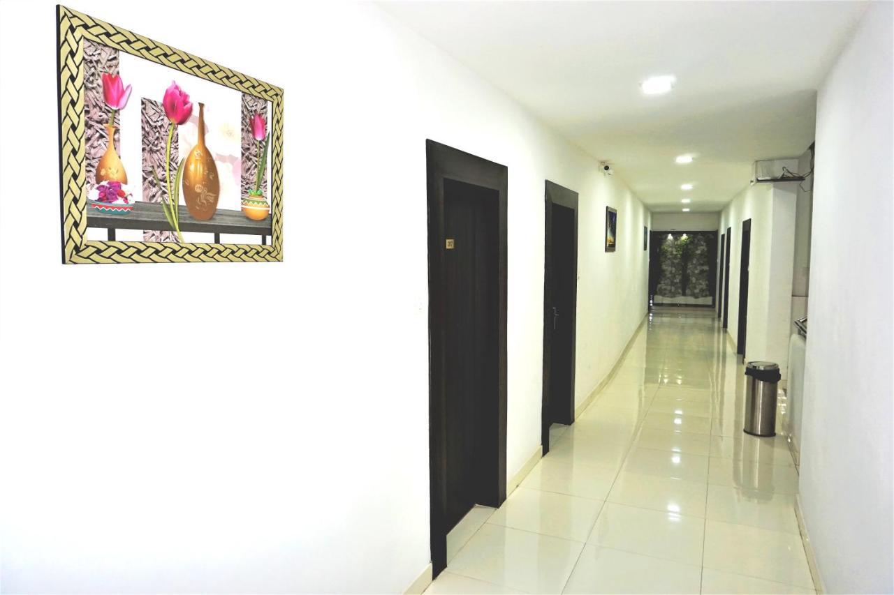 Hotel Kochi Crown מראה חיצוני תמונה